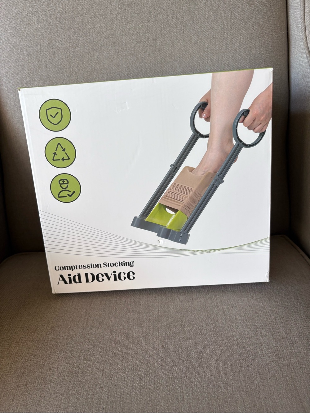 Sock & Stocking Aid Kit with Green Silicone Mat